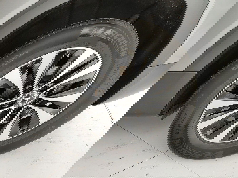 Mercedes-Benz GLB usata a Caserta (11)