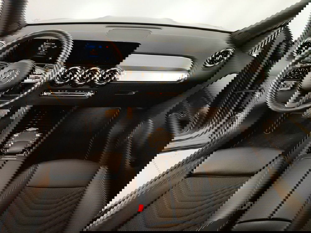 Mercedes-Benz GLB usata a Caserta (15)