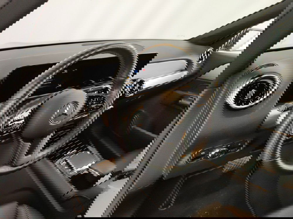 Mercedes-Benz GLB usata a Caserta (20)