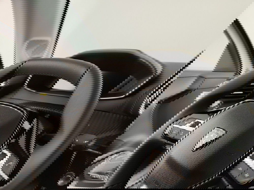 Peugeot 208 nuova a Caserta (11)