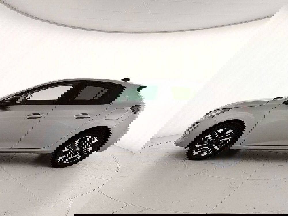 Peugeot 208 nuova a Caserta (8)