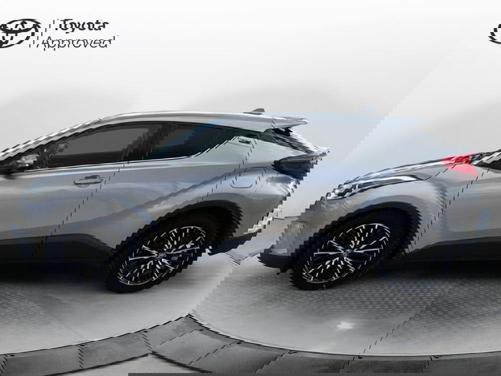 Toyota Toyota C-HR usata a Catania (3)