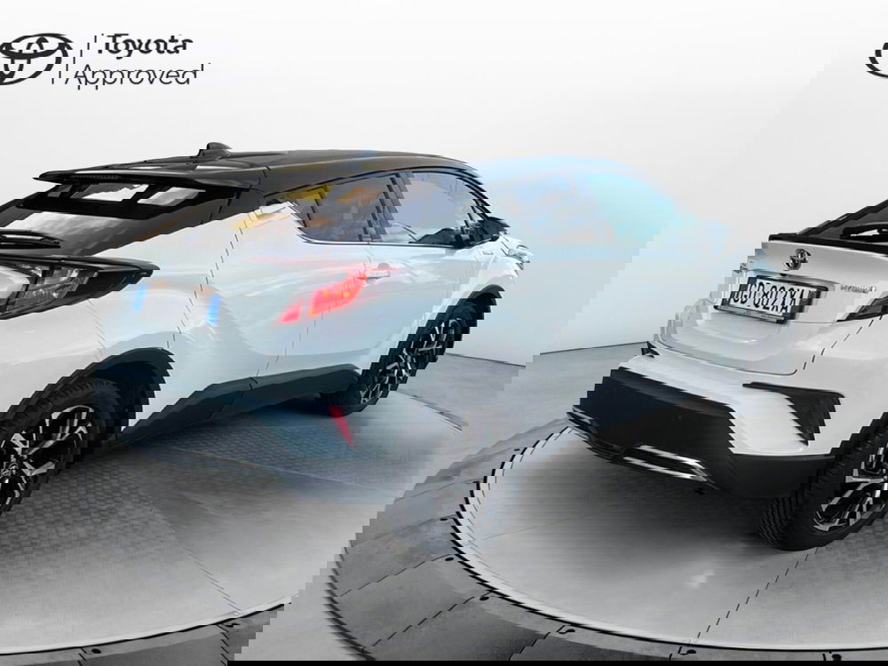 Toyota Toyota C-HR usata a Catania (4)