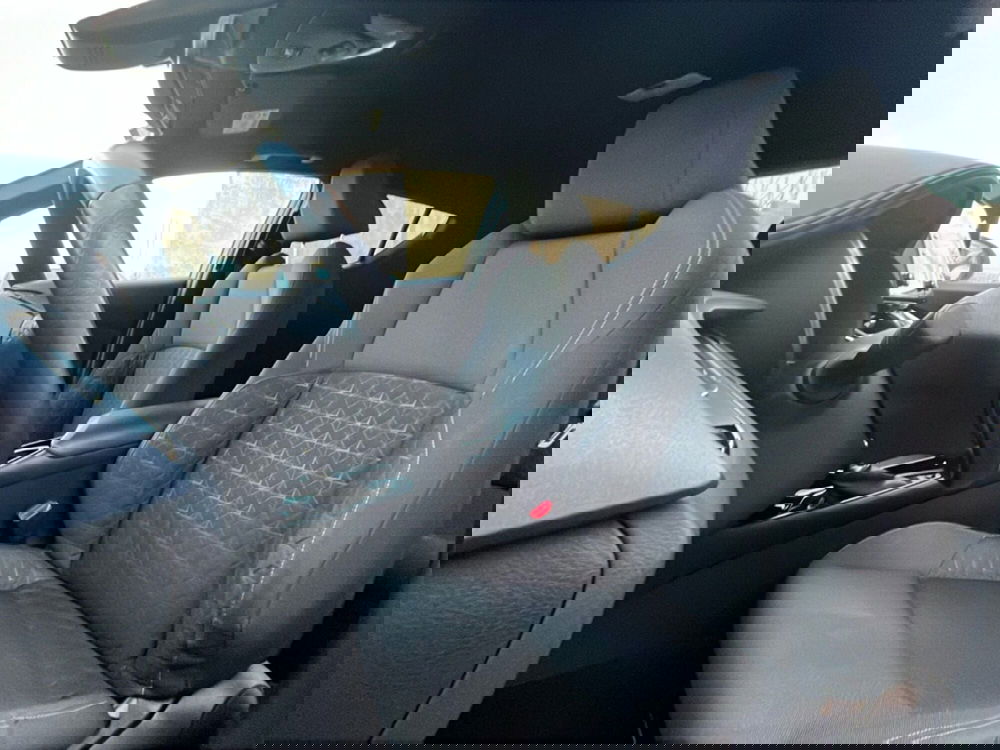 Toyota Toyota C-HR usata a Catania (9)