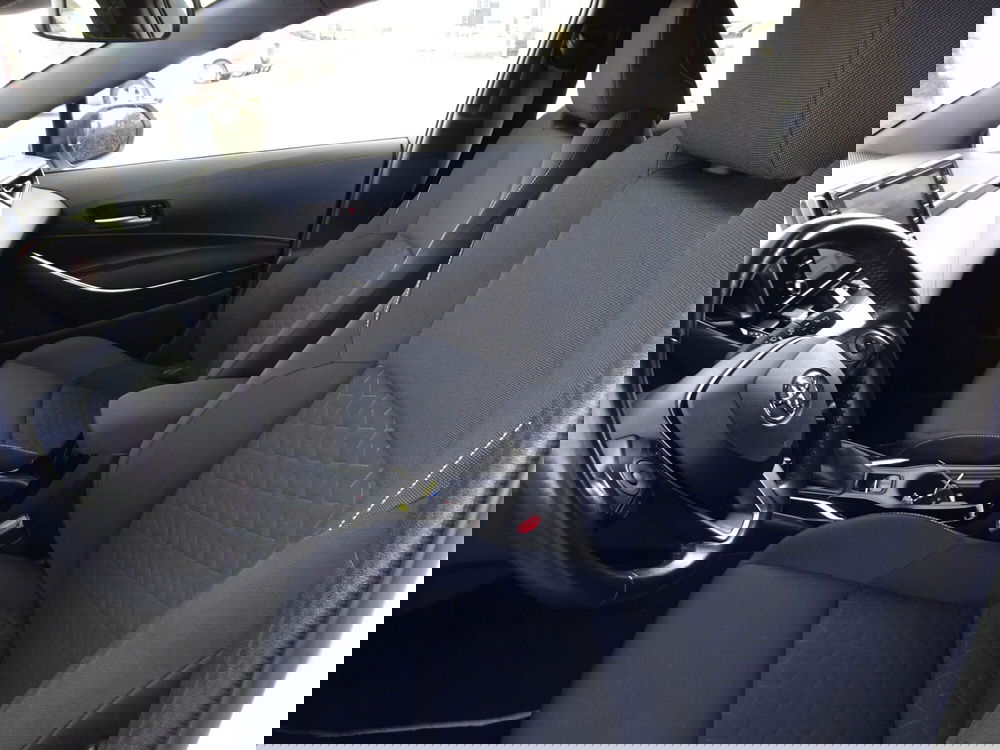 Toyota Corolla Touring Sports usata a Treviso (11)