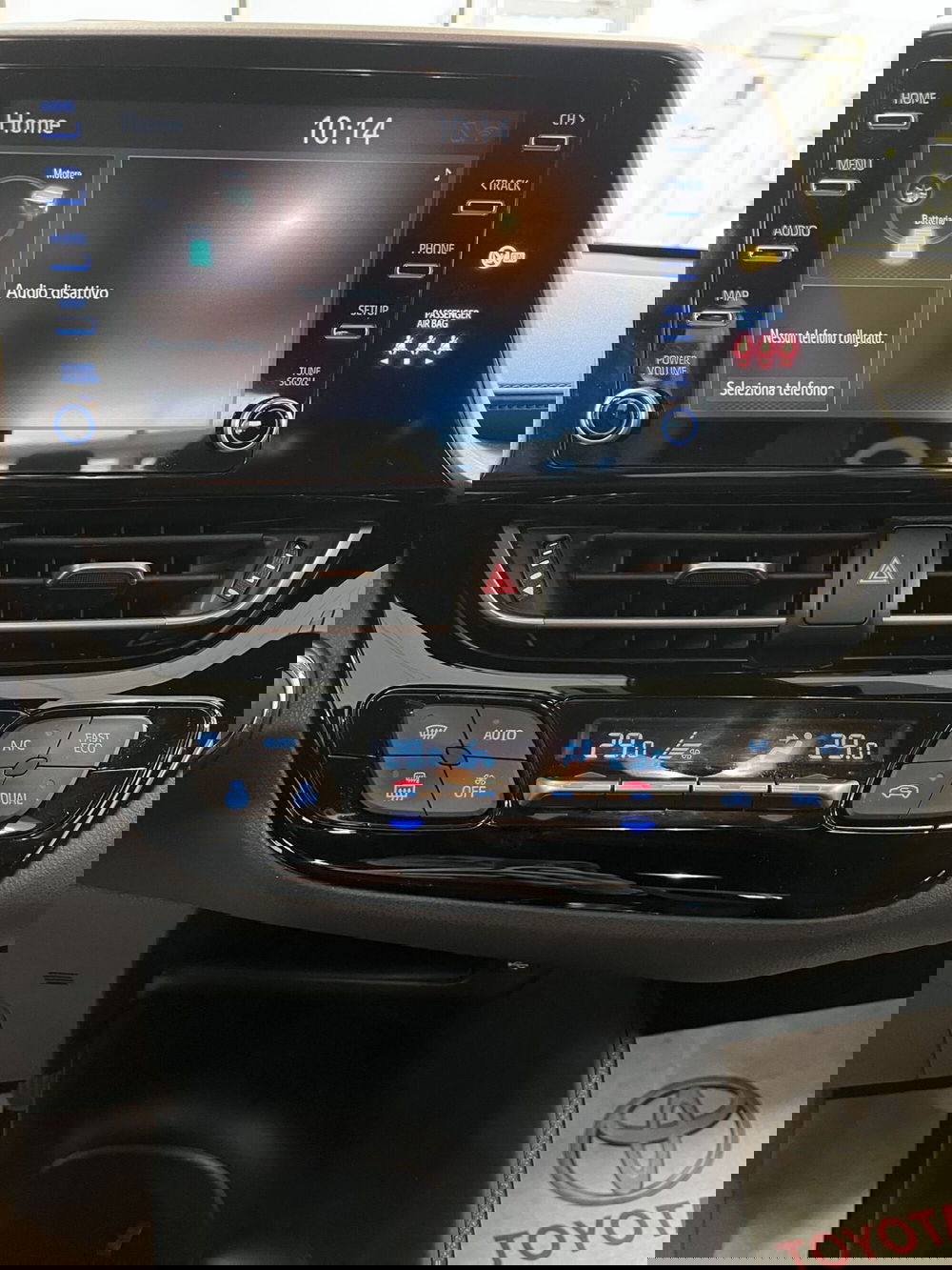 Toyota Toyota C-HR usata a Prato (12)