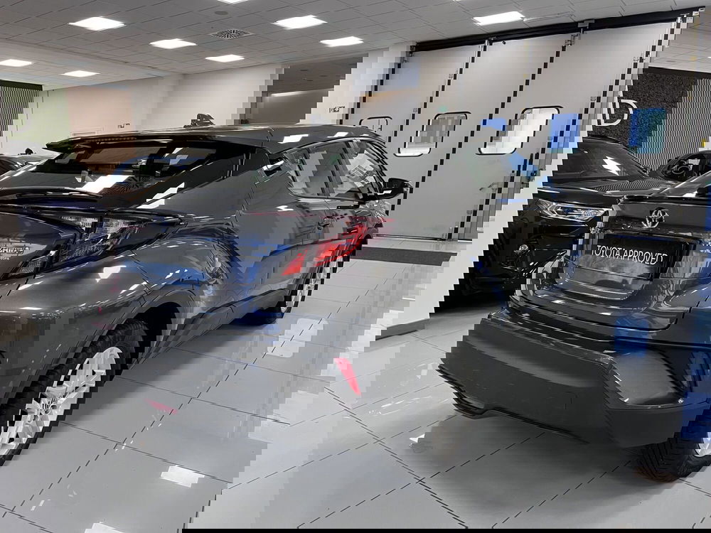 Toyota Toyota C-HR usata a Prato (4)