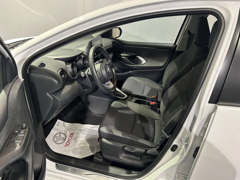 Toyota Yaris usata a Milano (12)