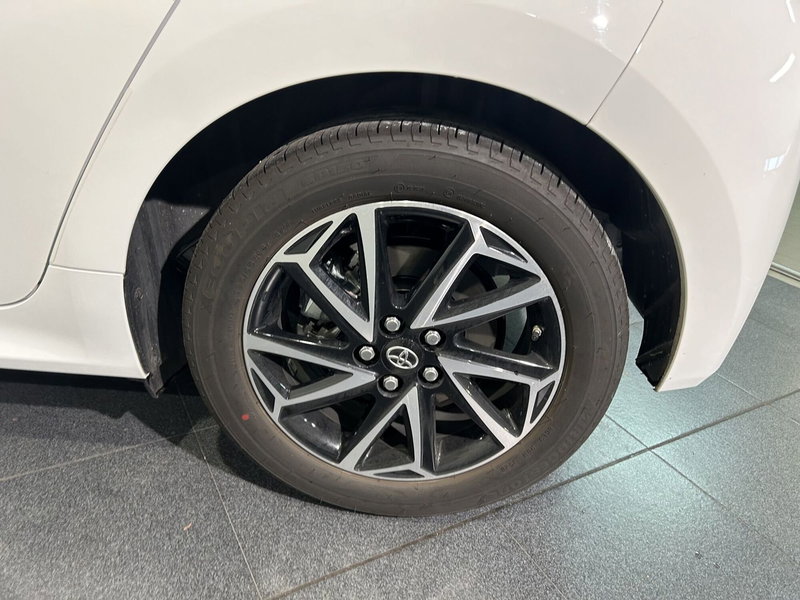 Toyota Yaris usata a Milano (15)