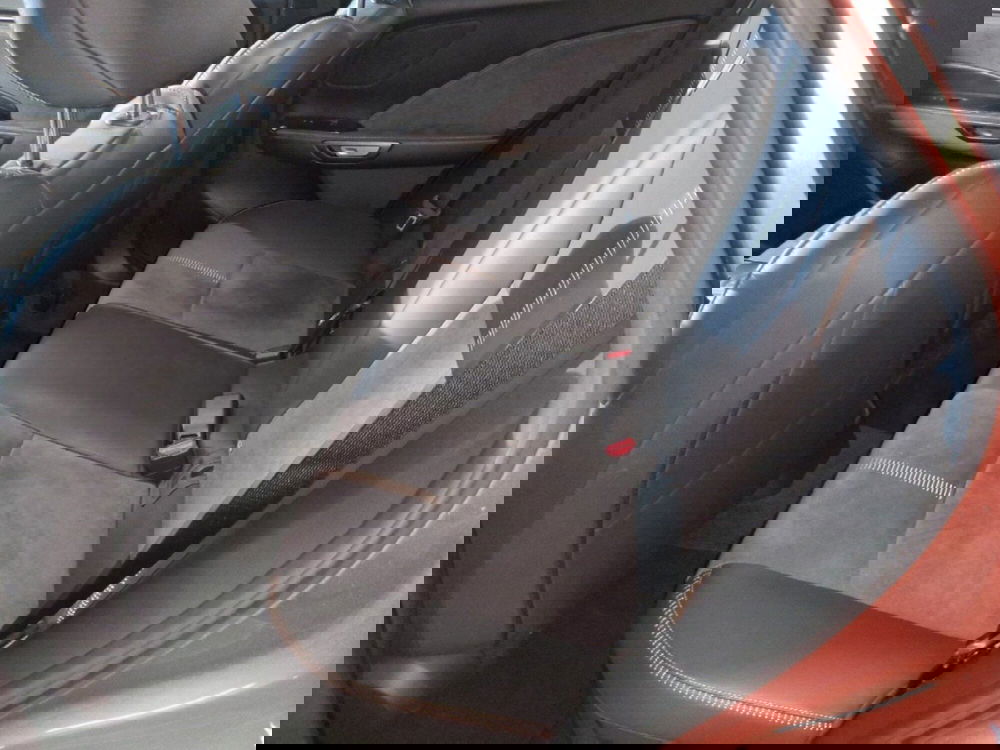 Lexus LBX usata a Milano (10)