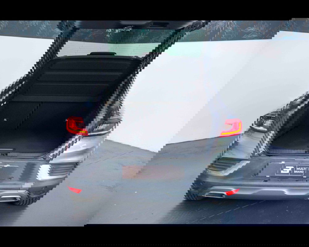 Renault Arkana usata a Venezia (17)