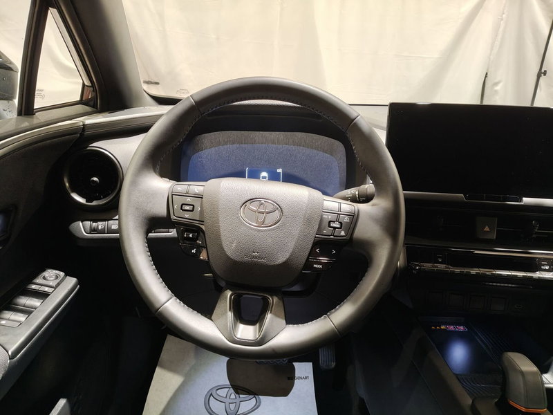 Toyota Toyota C-HR usata a Roma (10)