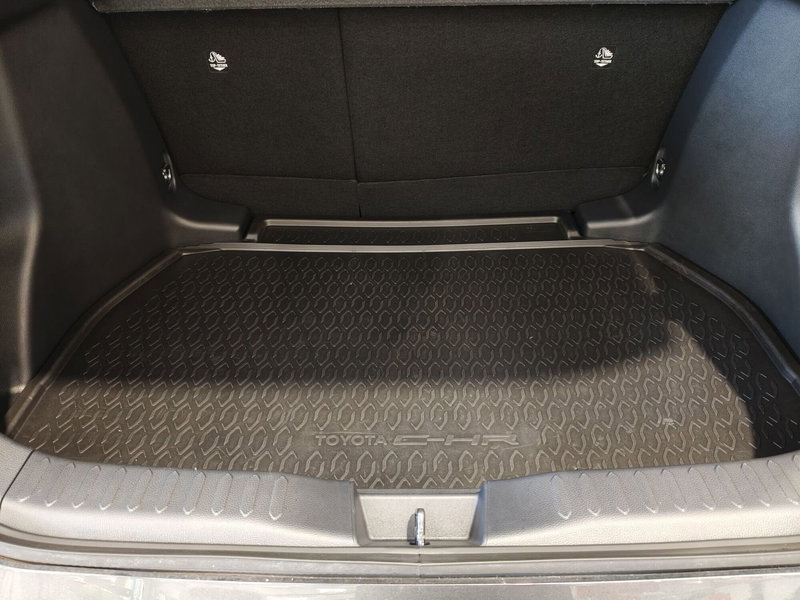 Toyota Toyota C-HR usata a Roma (13)