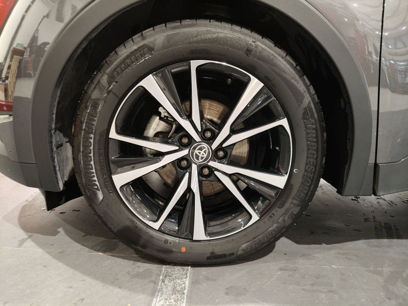 Toyota Toyota C-HR usata a Roma (18)