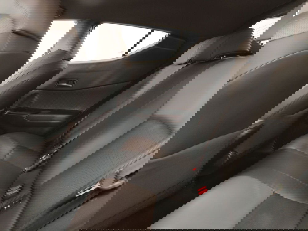 Toyota Toyota C-HR usata a Roma (15)