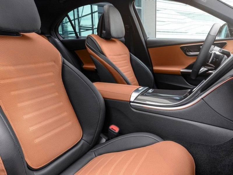 Mercedes-Benz Classe C nuova a Pisa (5)