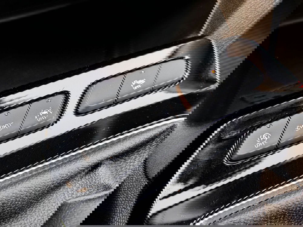 Opel Mokka usata a Palermo (17)