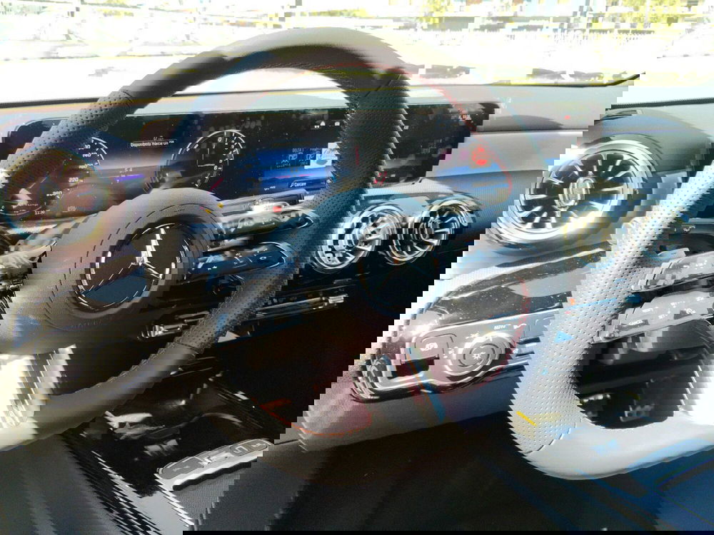 Mercedes-Benz Classe A nuova a Pescara (11)