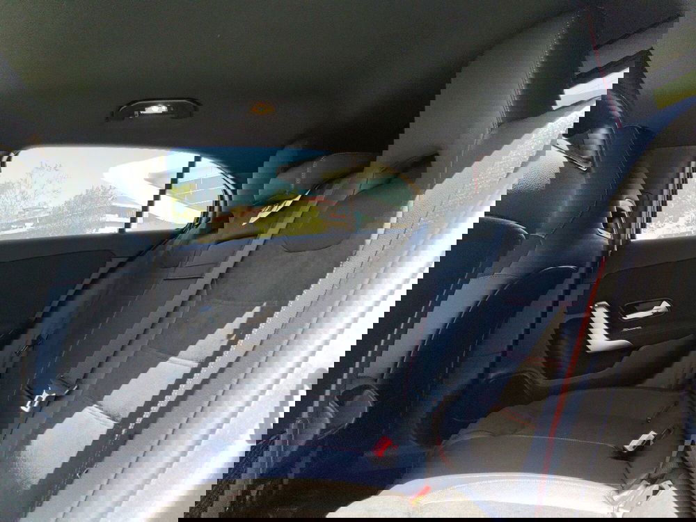 Mercedes-Benz Classe A nuova a Pescara (13)