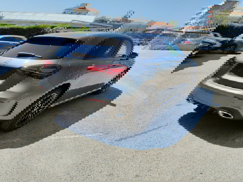 Mercedes-Benz Classe A nuova a Pescara (3)