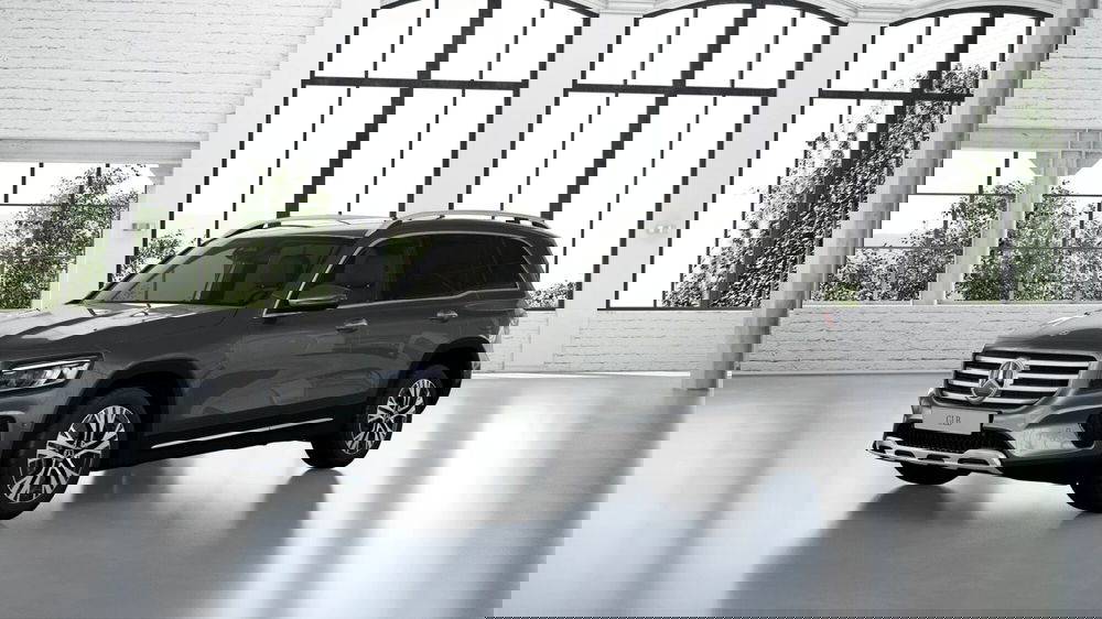 Mercedes-Benz GLB nuova a Pescara