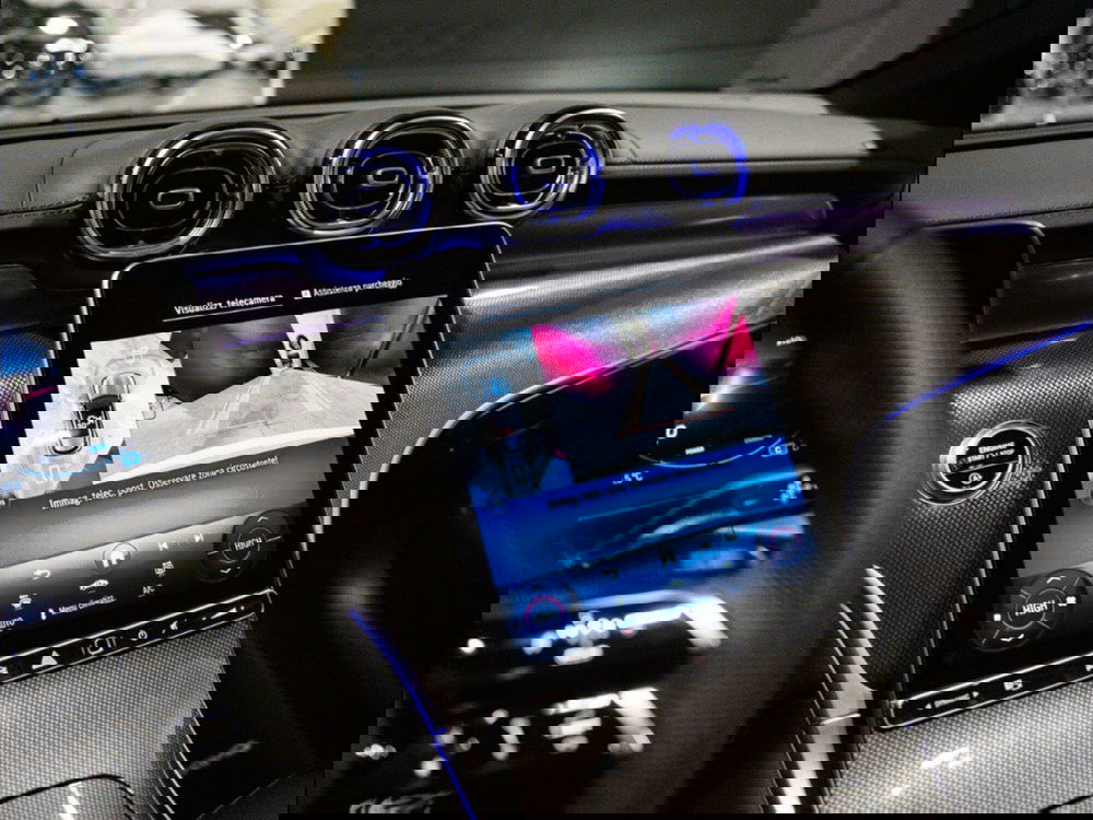 Mercedes-Benz GLC SUV nuova a Rimini (17)