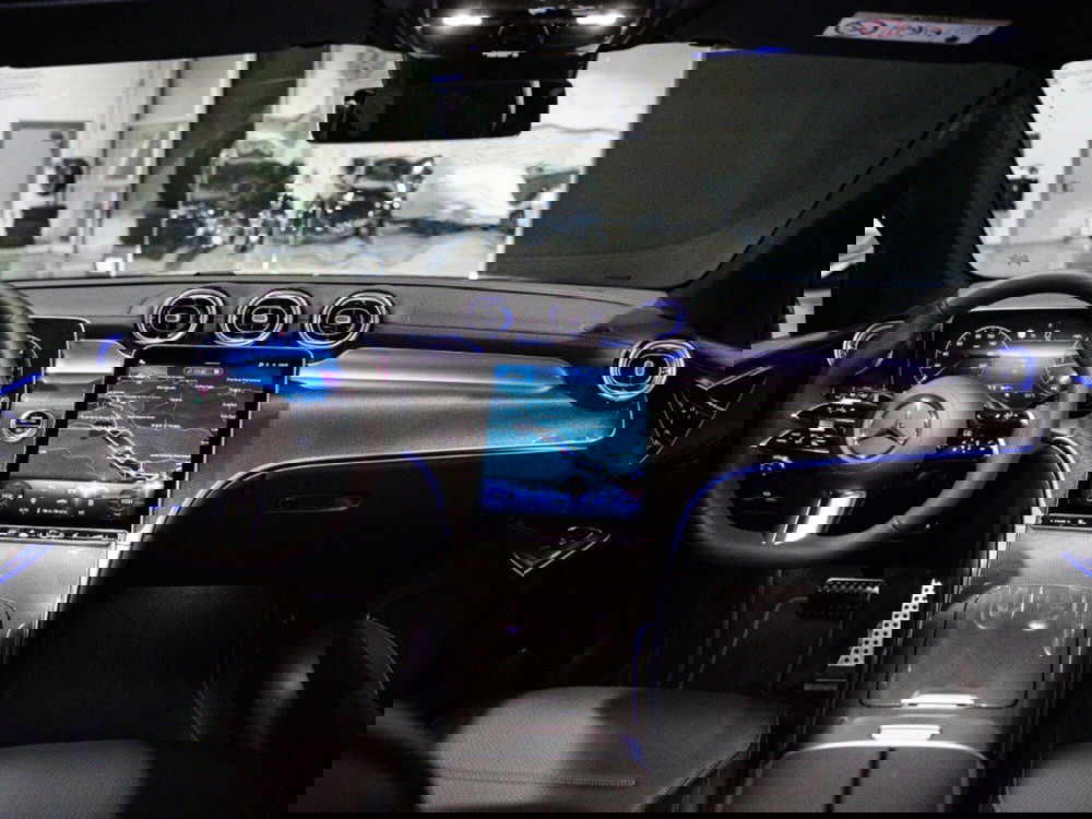 Mercedes-Benz GLC SUV nuova a Rimini (18)