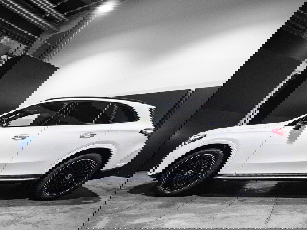 Mercedes-Benz GLC SUV nuova a Rimini (2)