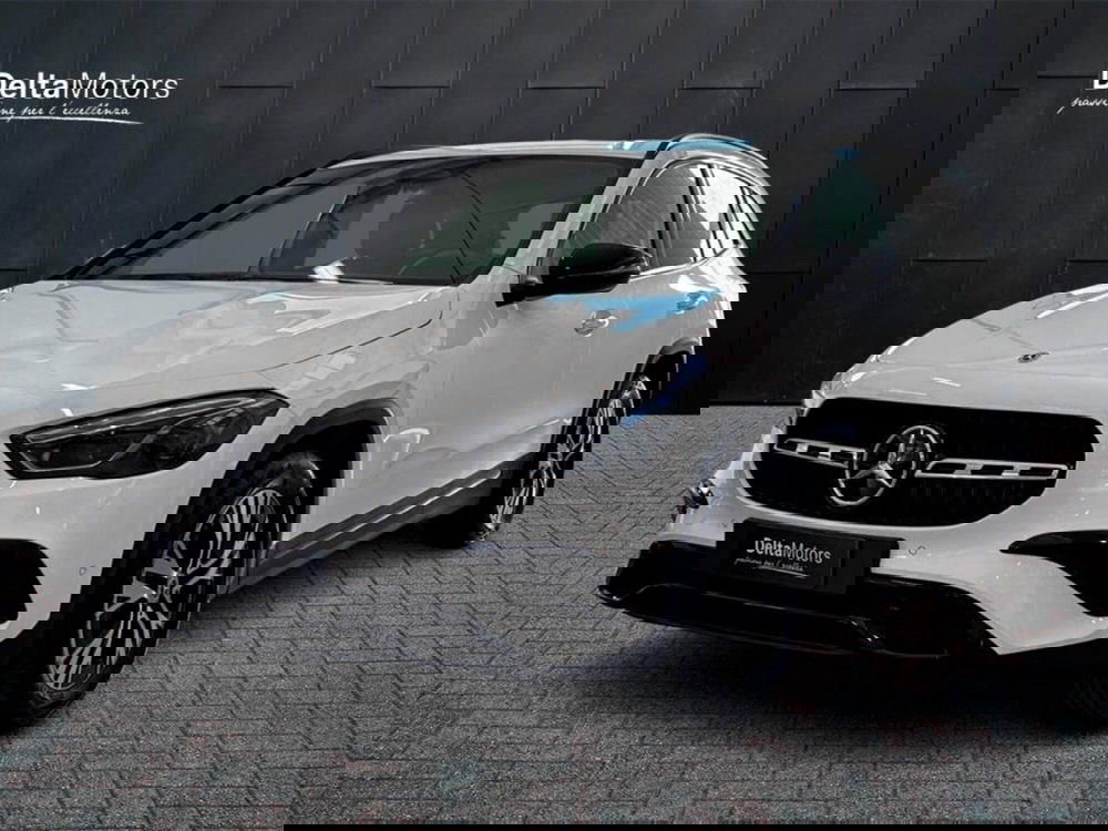 Mercedes-Benz GLA SUV nuova a Rimini