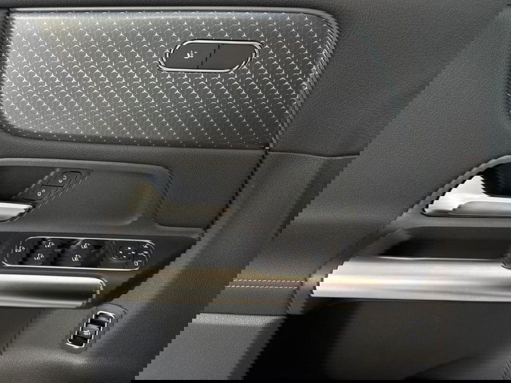 Mercedes-Benz GLA SUV nuova a Rimini (17)