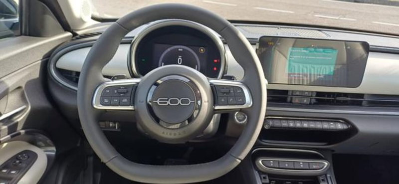 Fiat 600 nuova a Padova (15)