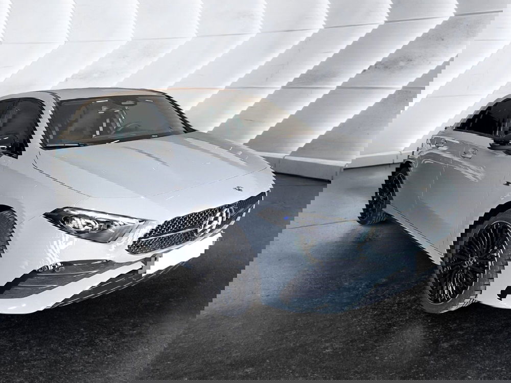 Mercedes-Benz Classe A nuova a Salerno (3)