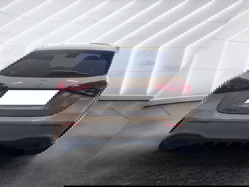 Mercedes-Benz Classe A nuova a Salerno (5)