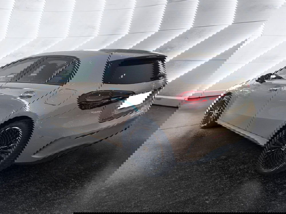 Mercedes-Benz Classe A nuova a Salerno (7)