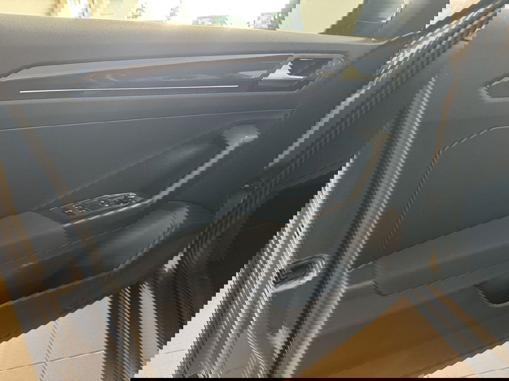 Volkswagen T-Roc usata a Messina (6)