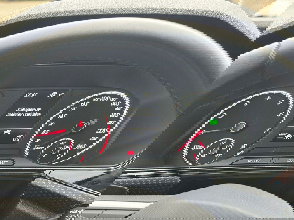 Volkswagen T-Cross usata a Pavia (16)