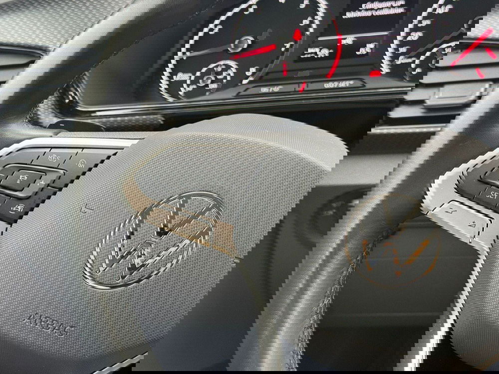 Volkswagen T-Cross usata a Pavia (17)