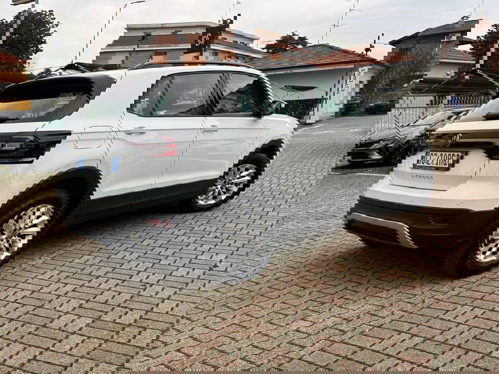 Volkswagen T-Cross usata a Pavia (8)
