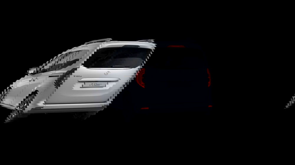 Mercedes-Benz Classe T nuova a Milano (2)