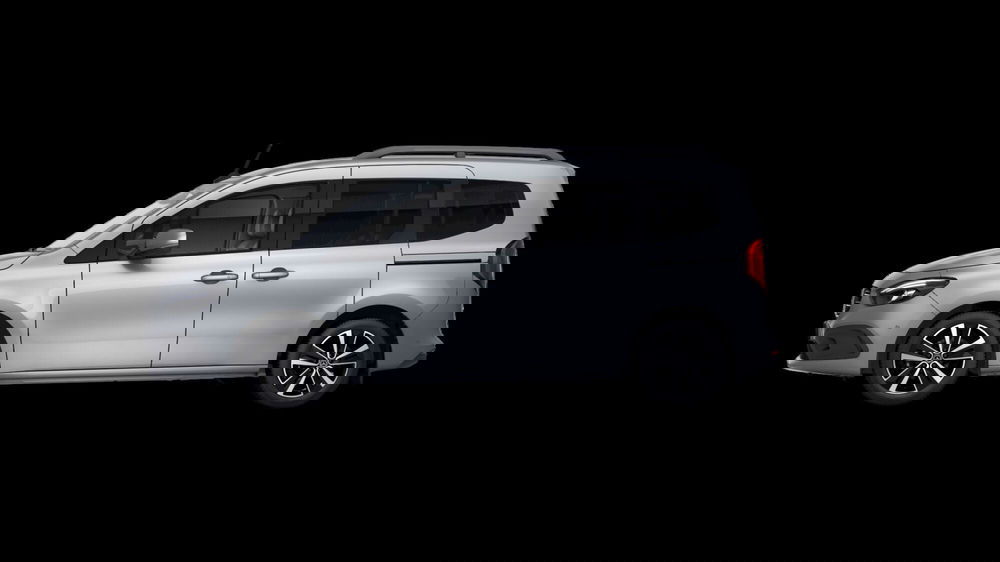 Mercedes-Benz Classe T nuova a Milano (3)