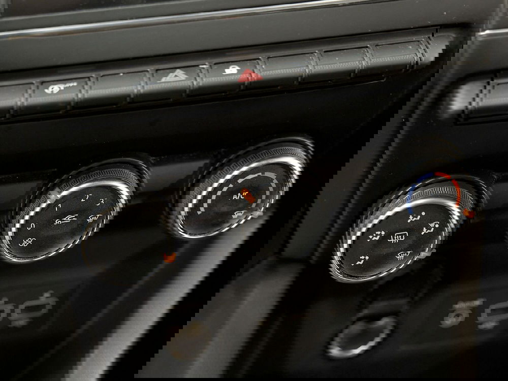 Renault Clio usata a Prato (14)