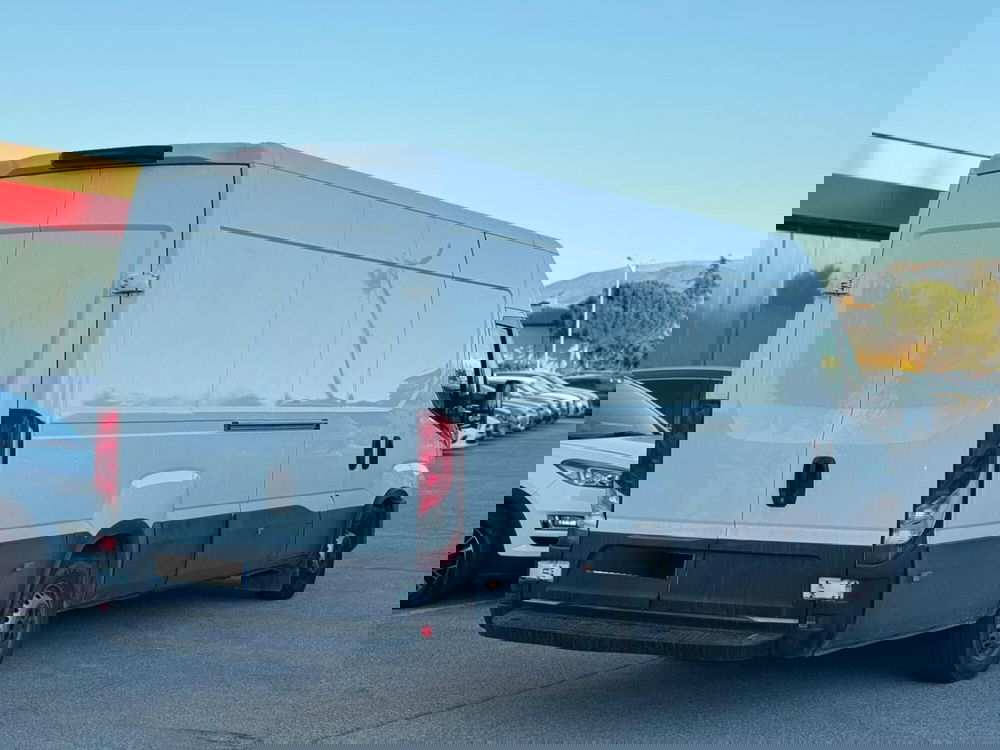 Iveco Daily Furgone usata a Perugia (5)