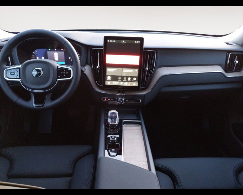 Volvo XC60 nuova a Bologna (11)