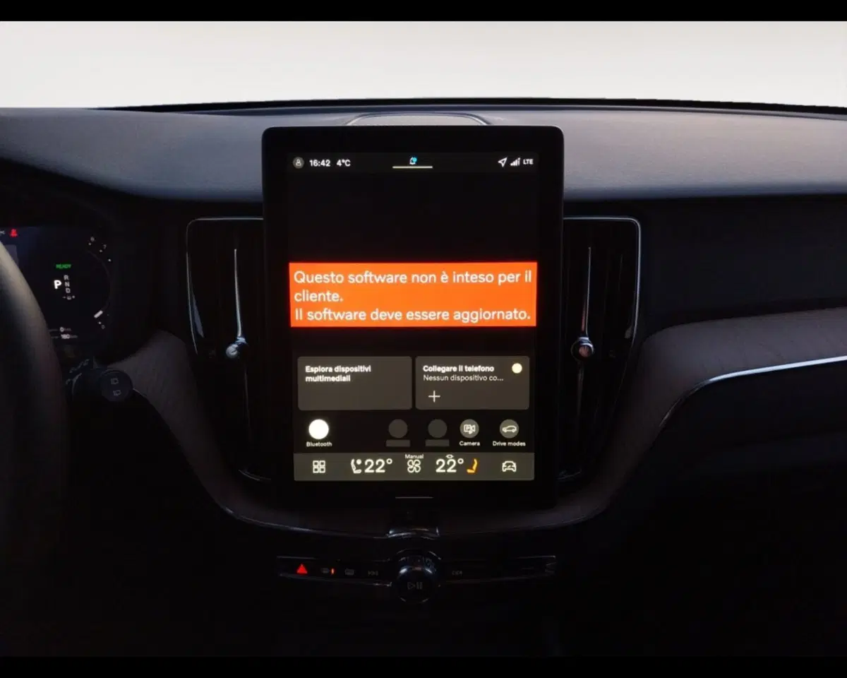 Volvo XC60 nuova a Bologna (12)