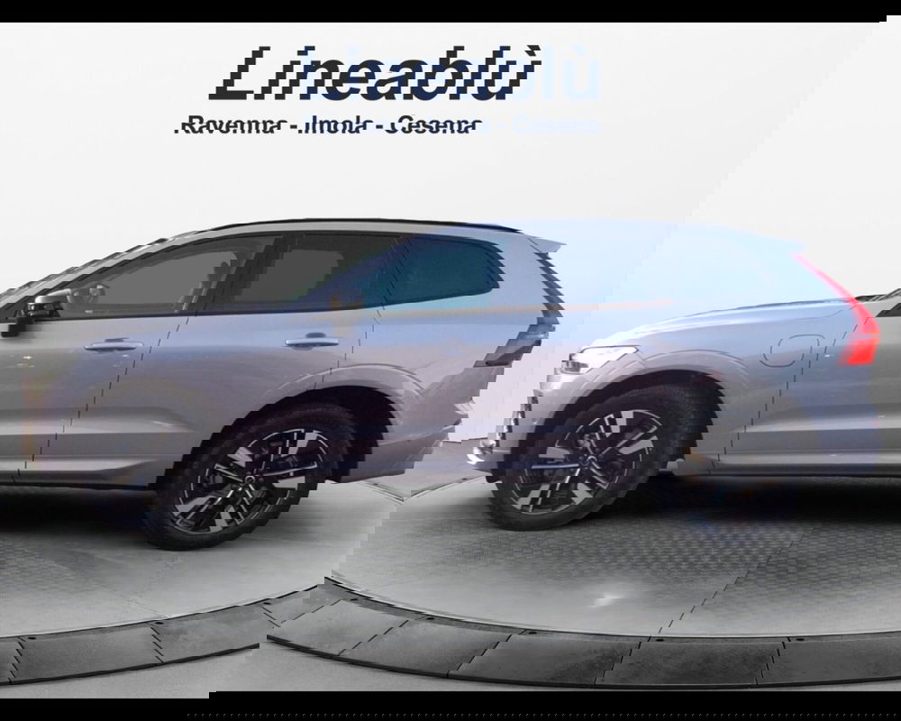 Volvo XC60 nuova a Bologna (2)