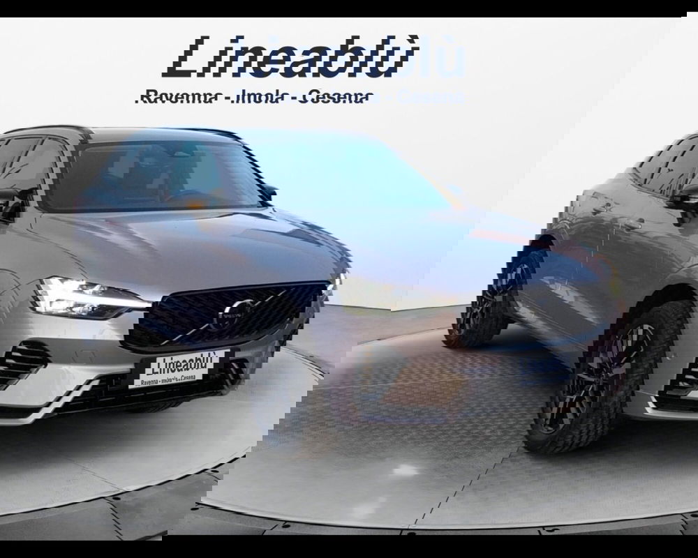 Volvo XC60 nuova a Bologna (7)