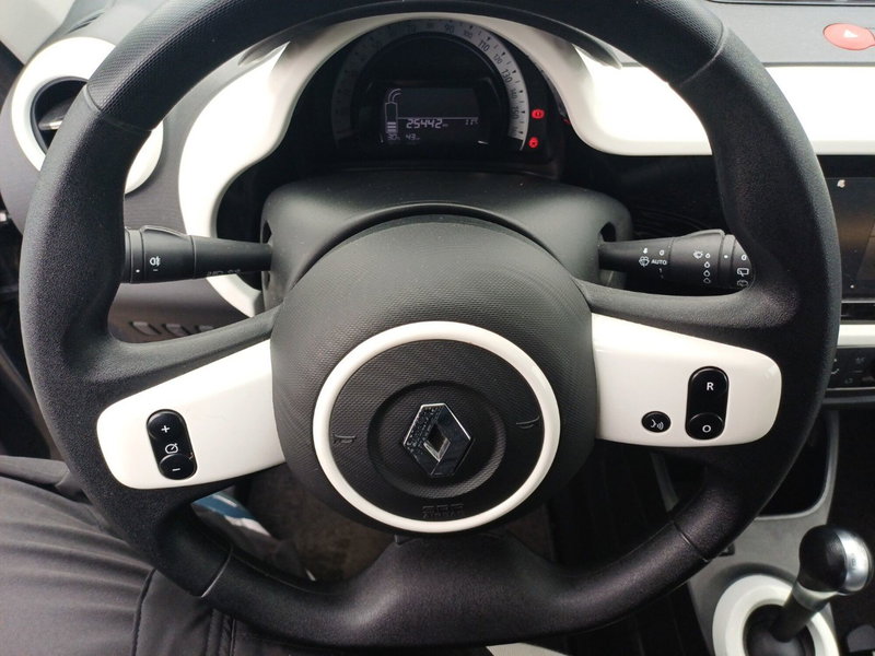 Renault Twingo usata a Roma (13)