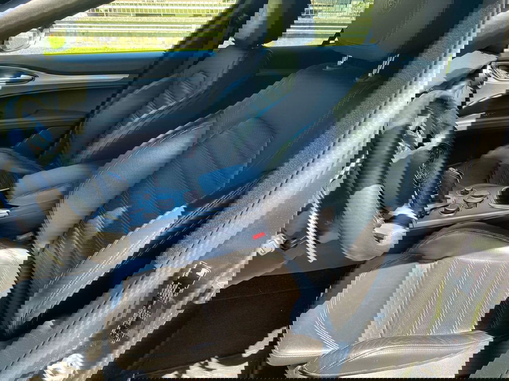 Alfa Romeo Stelvio usata a Salerno (6)