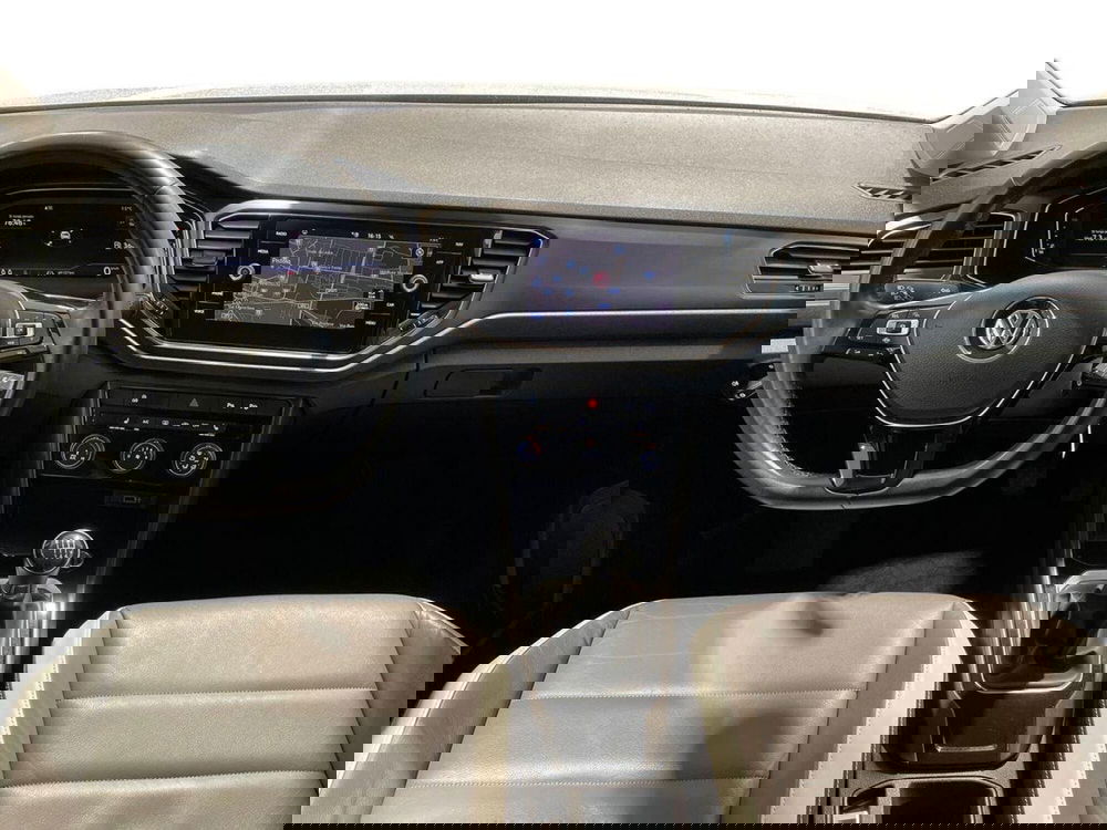 Volkswagen T-Roc usata a Pistoia (11)