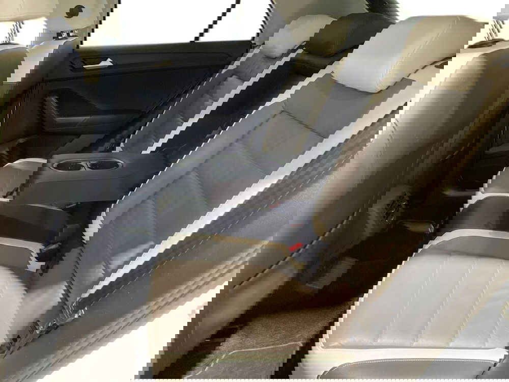 Volkswagen T-Roc usata a Pistoia (12)